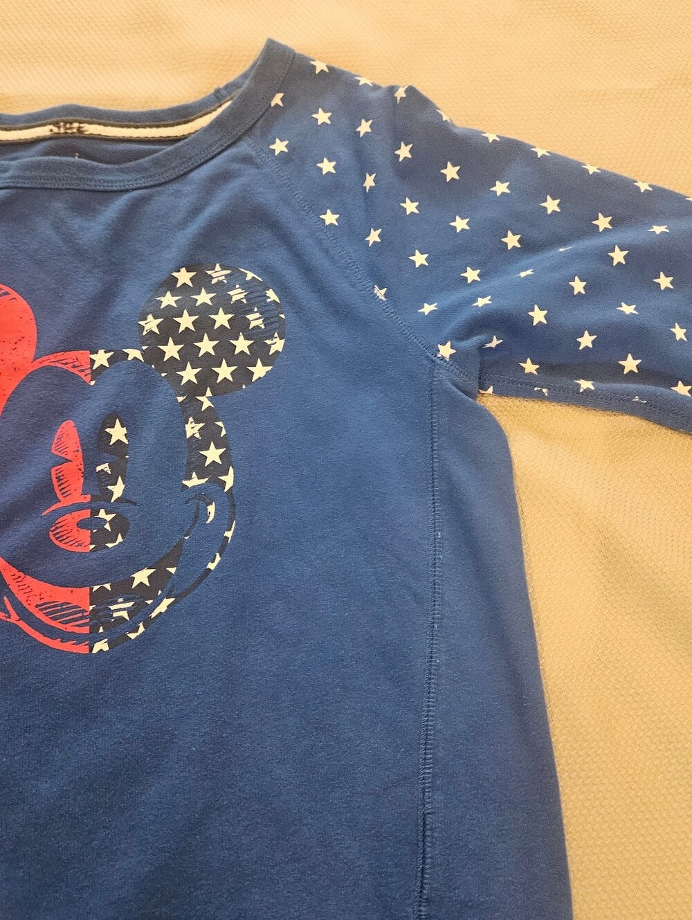 Disney Parks Mickey Mouse Red White Blue Stars Flag America Sweatshirt Sz XS